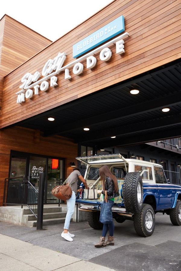 Bluebird Spa City Motor Lodge Σαρατόγκα Σπρινγκς Εξωτερικό φωτογραφία