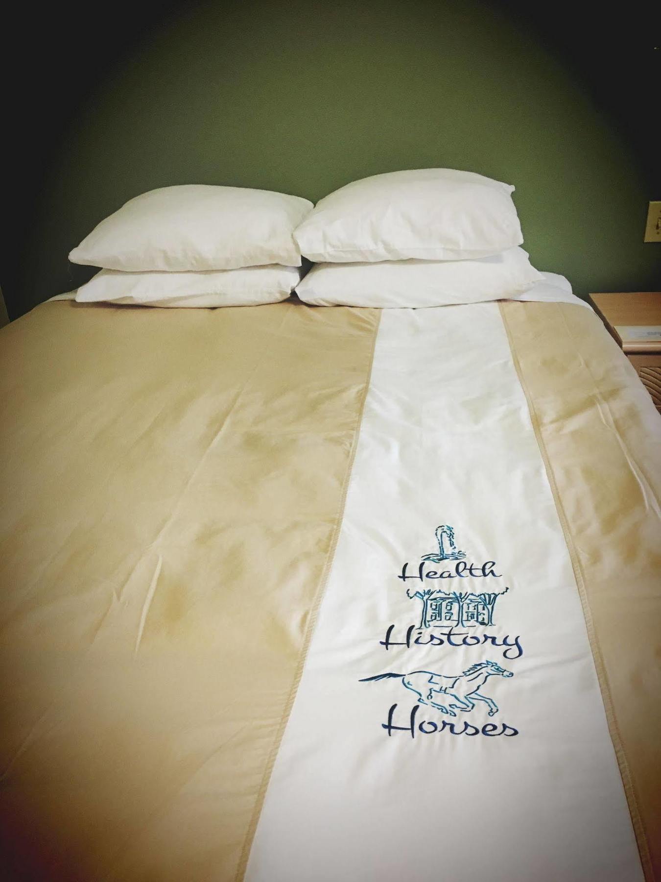 Bluebird Spa City Motor Lodge Σαρατόγκα Σπρινγκς Εξωτερικό φωτογραφία